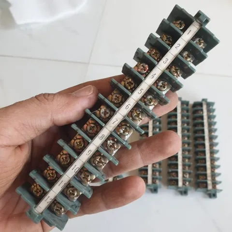 cầu đấu Mitsubishi 12P bãi 660V 30A bãi chưa sử dụng chất lượng cao