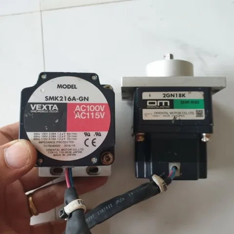 động cơ đồng bộ 1 pha vexta japan hộp số omron tỉ lệ 1:18