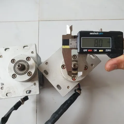 động cơ đồng bộ 1 pha vexta japan hộp số omron tỉ lệ 1:18