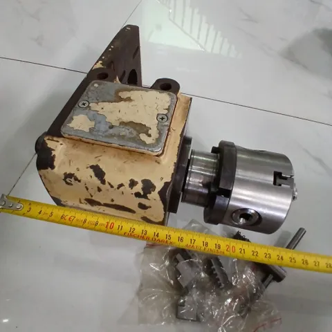 11kg cụm đầu trục mặt bích mâm cặp 80 kèm chấu trái thông lỗ 16 chế khoan phay mài trục A B