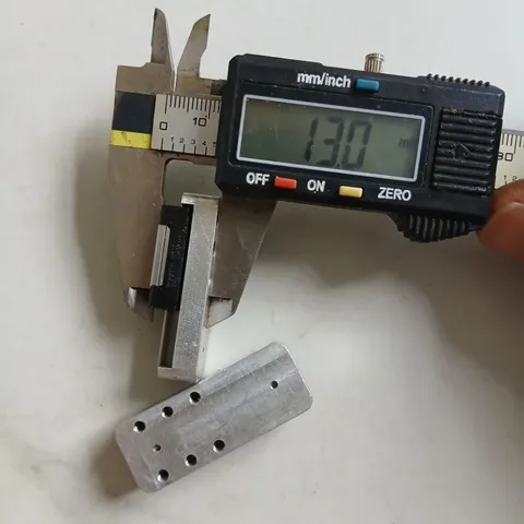 cặp ray bản 7 sẵn đế nhôm hành trình 13mm tháo máy chế tay hàn gọt cell pin 18650