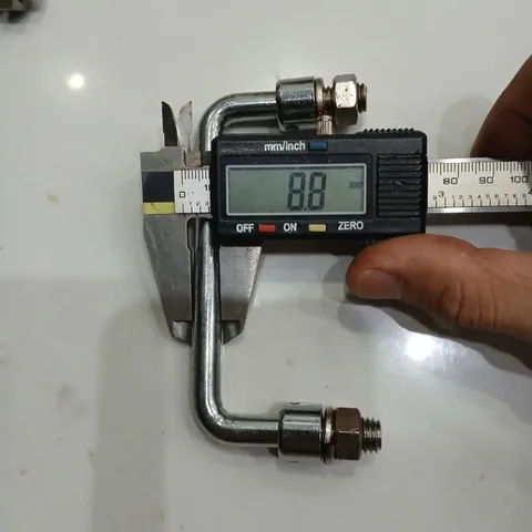 2 cái tay xách quai xách sắt tháo máy gập gọn chế vali thùng đồ máy hàn cell pin ốc M10 có tán