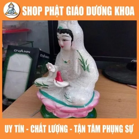 Tôn tượng quan âm 30cm trắng vẻ hồng cực đẹp bằn đất nung