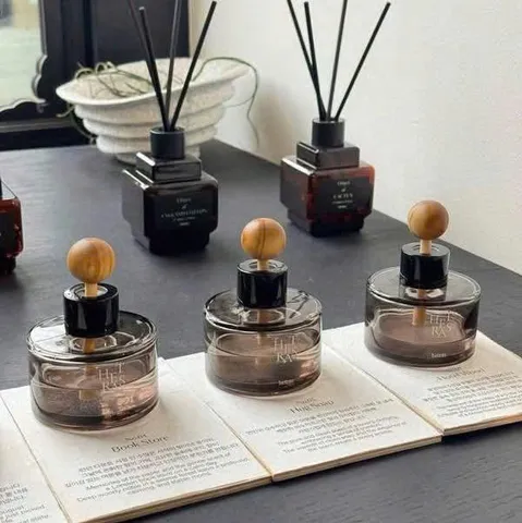 Nước hoa ô tô Hetras Black khử mùi sang trọng set 2 chai 77ml hương thơm cao cấp lưu hương lâu