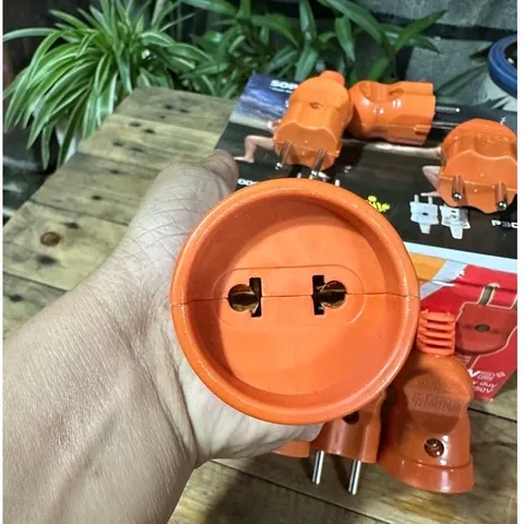 Phích cắm/phích âm chịu tải cao 3000W SOPOKA P30002+ C3000 vỏ nhựa liền khối chống vỡ