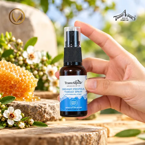 Xịt họng keo ong manuka MGO650+ TranzAlpine Organic Propolis Throat Spray 30ml