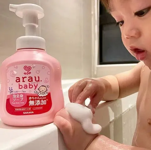 Sữa Tắm Gội Toàn Thân Arau Baby Dạng Bọt Nhật Bản – Vòi Nhấn Tiện Lợi, Dễ Tắm Cho Trẻ Nhỏ