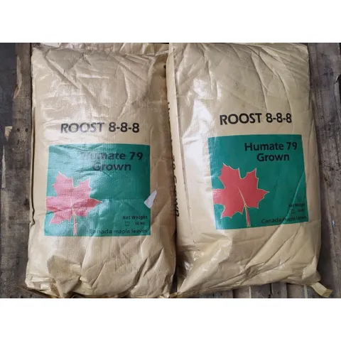 Humic Vảy ROOST 8-8-8 Túi Chiết 500gr - 1KG – Kích Rễ Mạnh, Tơi Đất, Tăng Hấp Thu