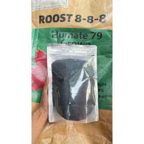 Humic Vảy ROOST 8-8-8 Túi Chiết 500gr - 1KG – Kích Rễ Mạnh, Tơi Đất, Tăng Hấp Thu