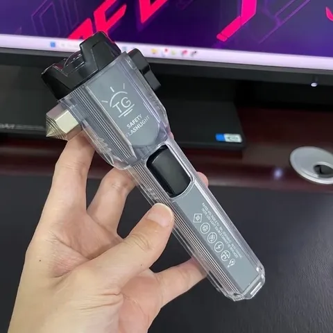 Đèn Pin F35 Led lazer zoom tỏa siêu sáng - còi báo động - cắt dây an toàn - phá kính - cod led