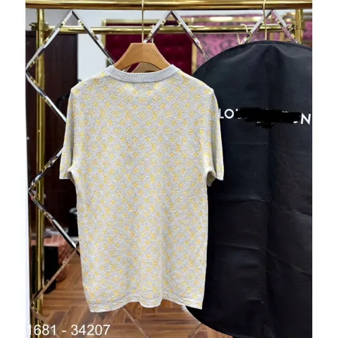 Áo T-Shirt Phông Len Nam Nữ Chất Len Mềm Mịn Mỏng Nhẹ - Chuẩn Hàng QCCC
