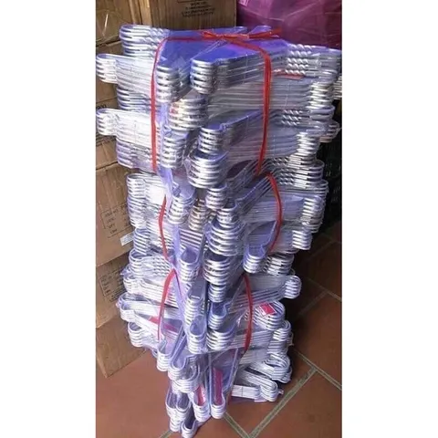 Combo 50 móc nhôm phơi quần áo loại 3kg tiện ích