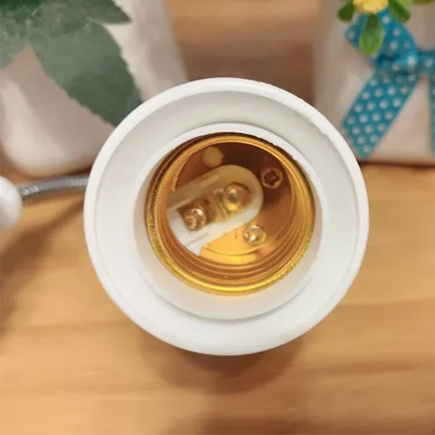 Đuôi Đèn Lò Xo Bẻ Cong Xoay 360 độ Có Công Tắc Chuôi E27