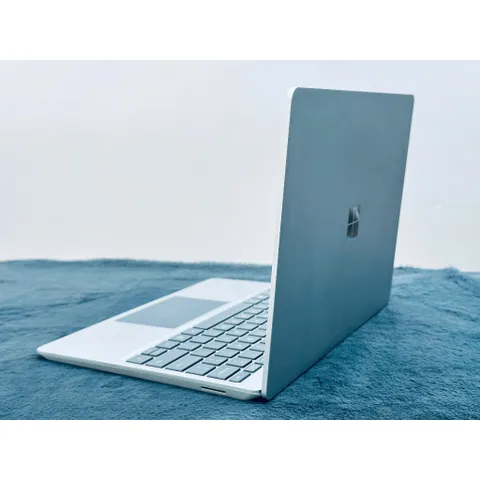 Microsoft Surface Laptop Go 12.4'' nhỏ gọn , bền bỉ  Nhập Khẩu Mỹ | Máy zin nguyên bản