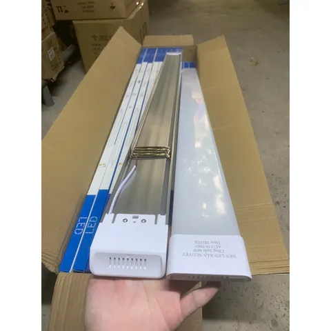 BỘ COMBO 5 BÓNG ĐÈN BÁN NGUYỆT DÀI 1M2 CÔNG SUẤT 40W - 60W - 80W -100W ÁNH SÁNG TRẮNG DÙNG CHIẾU SÁNG DÂN DỤNG ..
