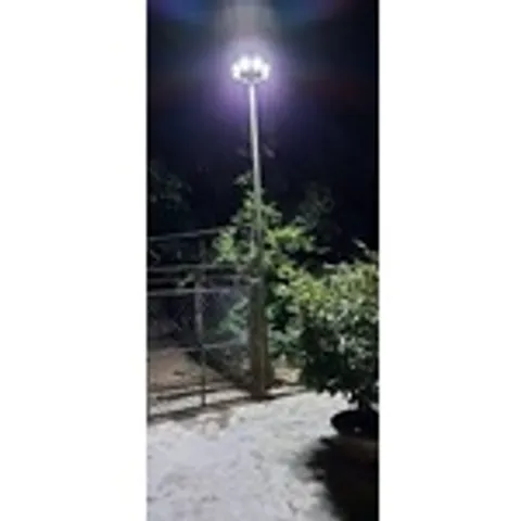 Đèn năng lượng mặt trời UFO cao cấp 600W, 1000W, Tấm pin liền, Cảm biến chuyển động