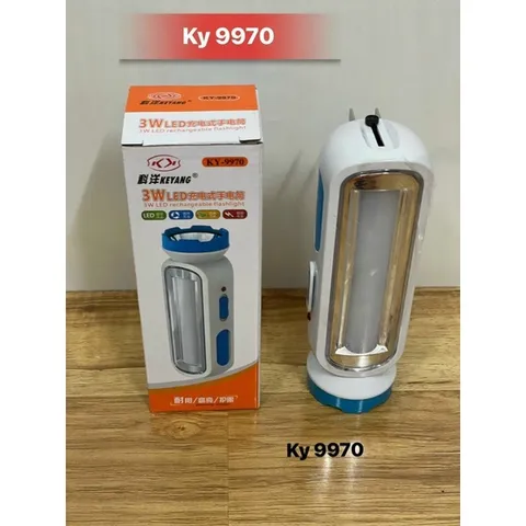 Đèn pin cầm tay siêu sáng tiện lợi bảo hành 6 tháng