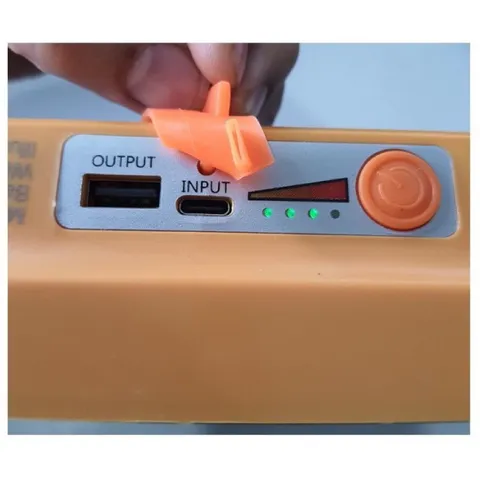 Đèn pin di động đa năng sạc năng lượng mặt trời  có thể sạc điện thoại đi cấm trại câu cá đi tàu biển