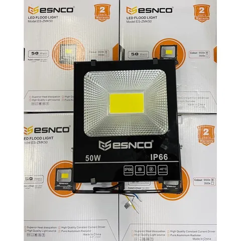 Đèn pha led 30W 50W 100W 200w chuyên công trình, bảng hiệu lắp đặt ngoài trời chống nước IP66 đủ công suất