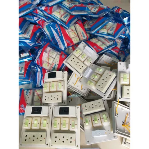 bản điện nổi Taplo  PANA lắp ráp sẳn cầu chì và cầu dao 1 công tắc 2 công tắc 3 công tắc an toàn dễ sử dụng cho gia đình