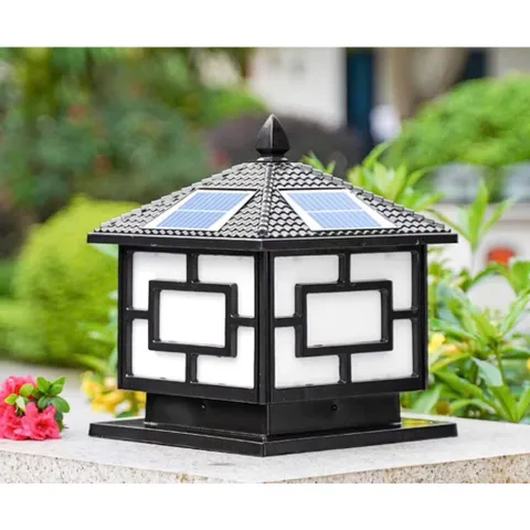 Đèn trụ cổng vuông đen năng lượng mặt trời, đèn năng lượng mặt trời chất liệu hợp kim chống nước