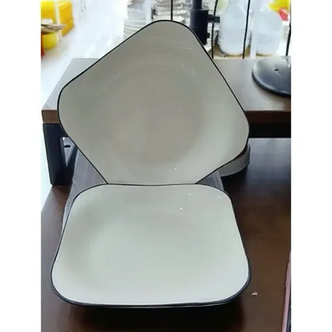 Đĩa Sứ Tròn Trắng Viền Đen Sứ Cao Cấp, Dày Dặn, Chịu Nhiệt Tốt Đường Kính 18cm, 20cm