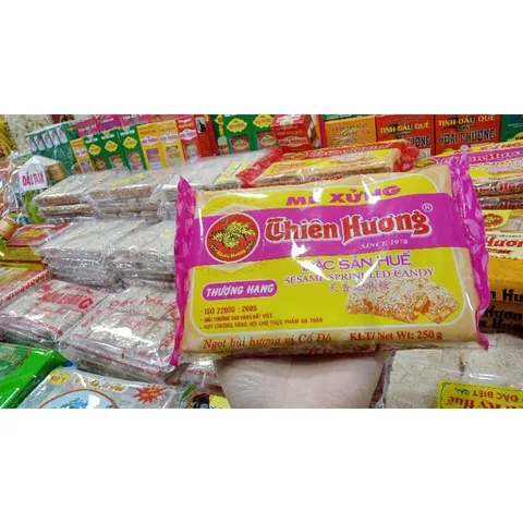 5 gói Mè xửng Thiên Hương hồng 250g, đặc sản Huế, date luôn mới