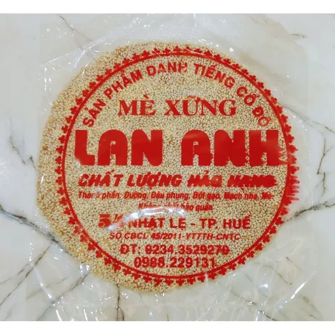 3 miếng  Mè xửng tròn Lan Anh, đặc sản Huế