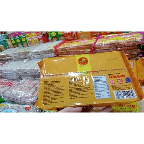 10 gói Mè xửng Thiên Hương vàng , đặc sản Huế nổi tiếng , date luôn mới
