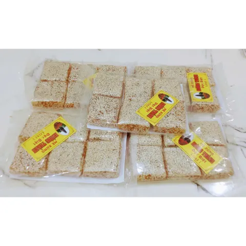 5 gói Mè xửng Huế đặc biệt loại một, miếng dày, mè xửng ngon, đặc sản Huế, date luôn mới