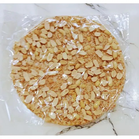 5 kẹo mè đậu phụng giá tốt, đặc sản Huế, 150g/miếng, kẹo lạc, vừng, bánh tráng kết hợp giòn ngon