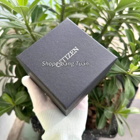 Hộp thương hiệu dành làm quà cho tặng rất sang . Có nhiều phân loại