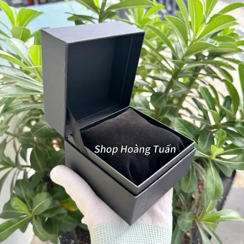 Hộp thương hiệu dành làm quà cho tặng rất sang . Có nhiều phân loại
