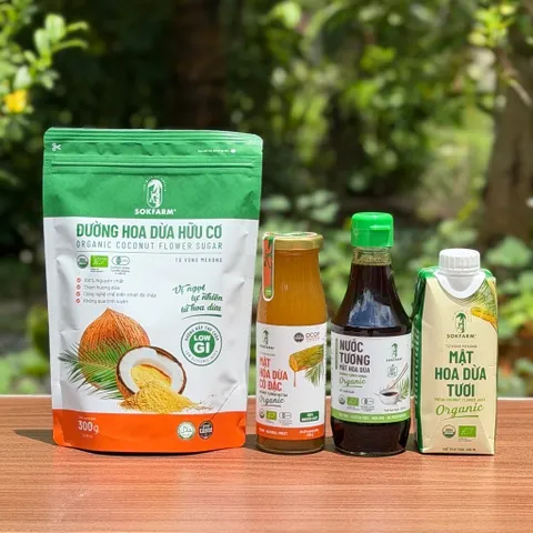 Combo 4 sản phẩm mật hoa dừa hữu cơ Sokfarm (Đường 300g + Mật cô đặc 250g + Nước tương 200ml + Mật tươi 330ml).