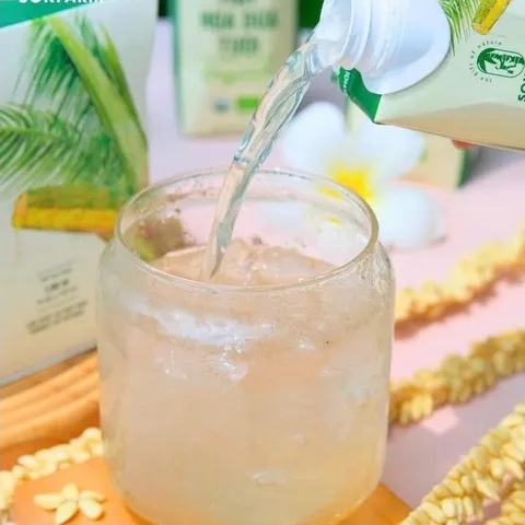 Date 7/2027 Thùng 12 hộp mật hoa dừa tươi Sokfarm tiệt trùng UHT mỗi hộp 330ml