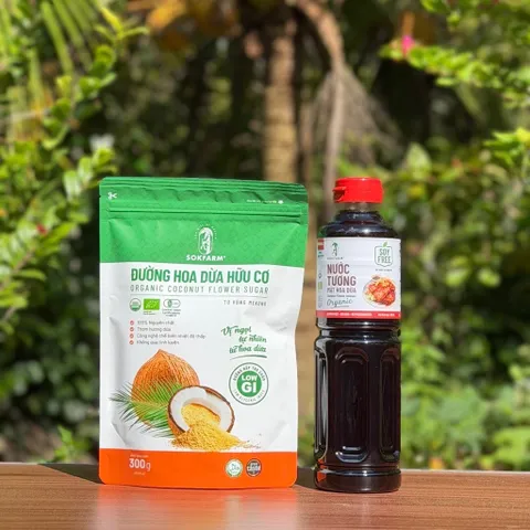 Combo 2 sản phẩm mật hoa dừa Sokfarm (Đường 300g + Nước tương nắp đỏ 500ml).