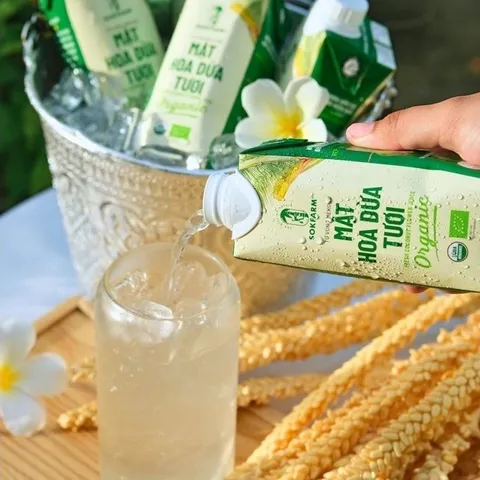 Date 7/2027 Thùng 12 hộp mật hoa dừa tươi Sokfarm tiệt trùng UHT mỗi hộp 330ml