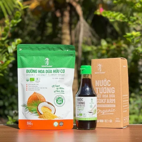 Combo 2 sản phẩm mật hoa dừa Sokfarm (Đường 300g + Nước tương nắp xanh 200ml).