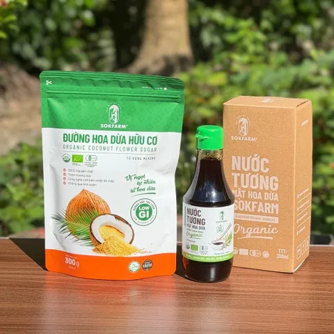 Combo 2 sản phẩm mật hoa dừa Sokfarm (Đường 300g + Nước tương nắp xanh 200ml).