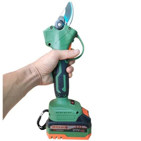 Kéo cắt cành Pin BENZAMAX BMZ-140 Lực Cắt 250N.m, LCD hiển thị %pin số shot cắt, 2 Chế độ mở lưỡi