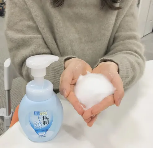 Sữa rửa mặt tạo bọt Hada Labo Nhật Bản nhẹ nhàng làm sạch bụi bẩn, dầu thừa, bã nhờn trên da - Chai 160ml