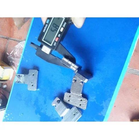 ke thép trắng cắt CNC chính xác lỗ ren nhuyễn M3,  ứng dụng cho nhiều bộ dụng cụ đa năng