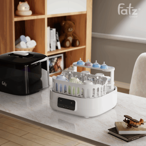 Máy Tiệt Trùng Bình Sữa Fatzbaby Sumo 7 Plus FB4935VN - Công Nghệ Hơi Nước Sấy Khô Siêu Tốc, Cao Cấp, Tiện Dụng, Đến 8 Bình Sữa
