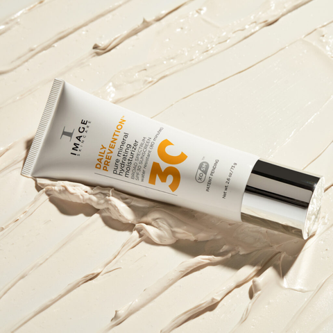 (Hàng nhập khẩu) Kem chống nắng cho da khô Image Skincare Daily Prevention Pure Mineral Hydrating Moisturizer