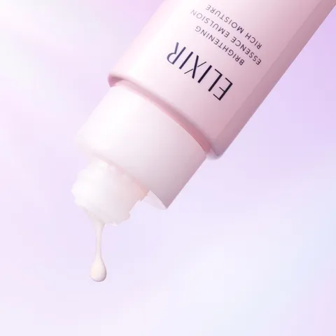 (Hàng nhập khẩu) Sữa dưỡng trắng da cho da khô Elixir Brightening Essence Emulsion Rich Moisture