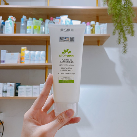 (Hàng nhập khẩu) Sữa Rửa Mặt BABE Stop AKN Gel 200ml - Làm Sạch Dịu Nhẹ, Kiểm Soát Dầu, Ngăn Mụn Tái Phát, Làm Sáng Da