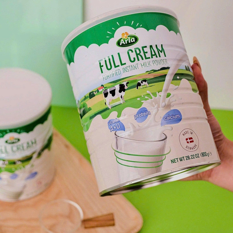 (Hàng nhập khẩu) Sữa bột nguyên kem Arla Full Cream cho bé trên 1 tuổi và người lớn