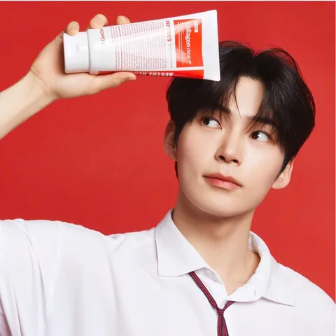 (Hàng nhập khẩu) Sữa Rửa Mặt Medipeel Lacto Collagen Clear Foam Cleanser 2.0 Tuýp 300ml - Làm Sạch, Hỗ Trợ Tái Tạo Da