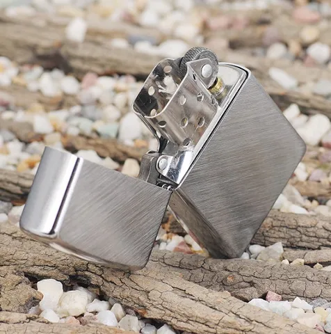 Bật Lửa Zippo 24648 Herringbone Sweep - Thiết Kế Xước Xương Cá Độc Đáo, Chính Hãng Mỹ, Bền Chắc, Quà Tặng Ý Nghĩa