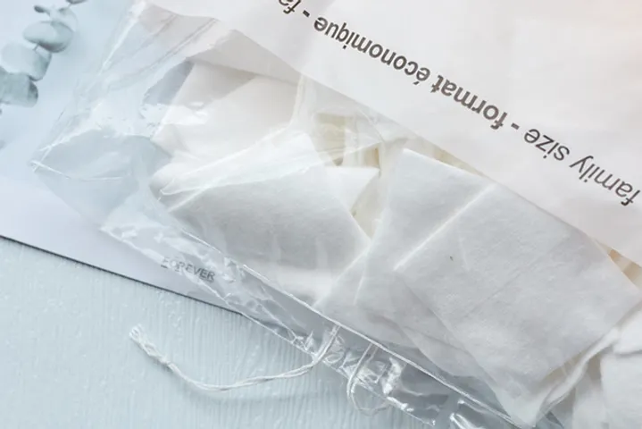 Bông Tẩy Trang Tetra Le Soin Laretat Pur Cao Cấp - 500 Miếng 100% Cotton Mềm Mịn, Tẩy Trang và Làm Sạch Da Hiệu Quả cho Gia Đình